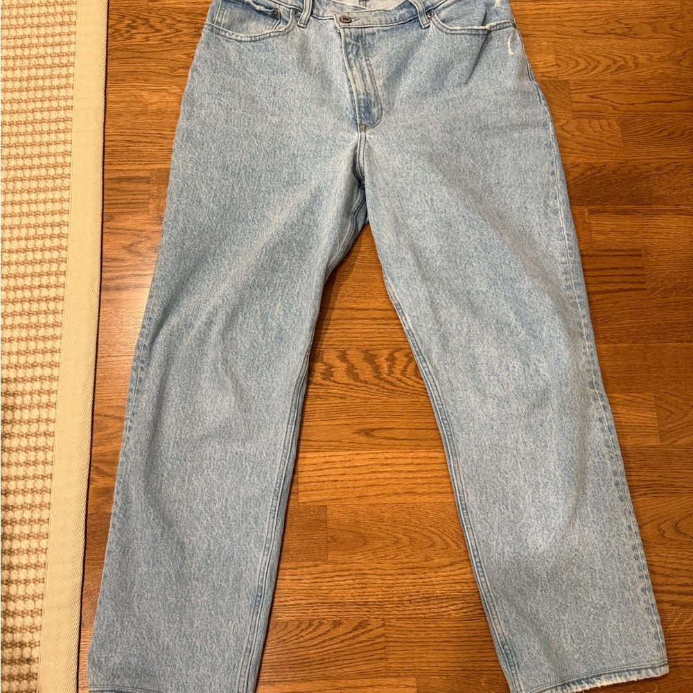 Abercrombie & Fitch Light Wash Straight Leg Jeans